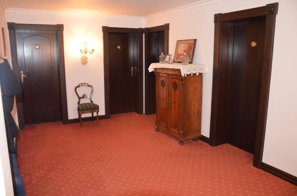 Hotel Zur Traube Moglingen Dış mekan fotoğraf
